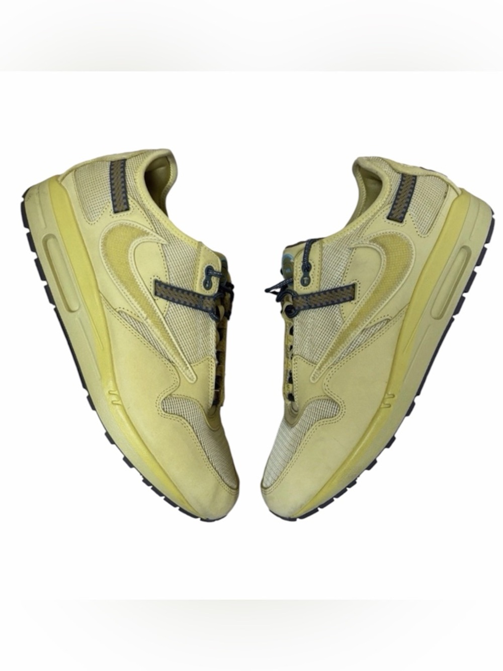 Nike Men's Yellow Low-Top Sneakers